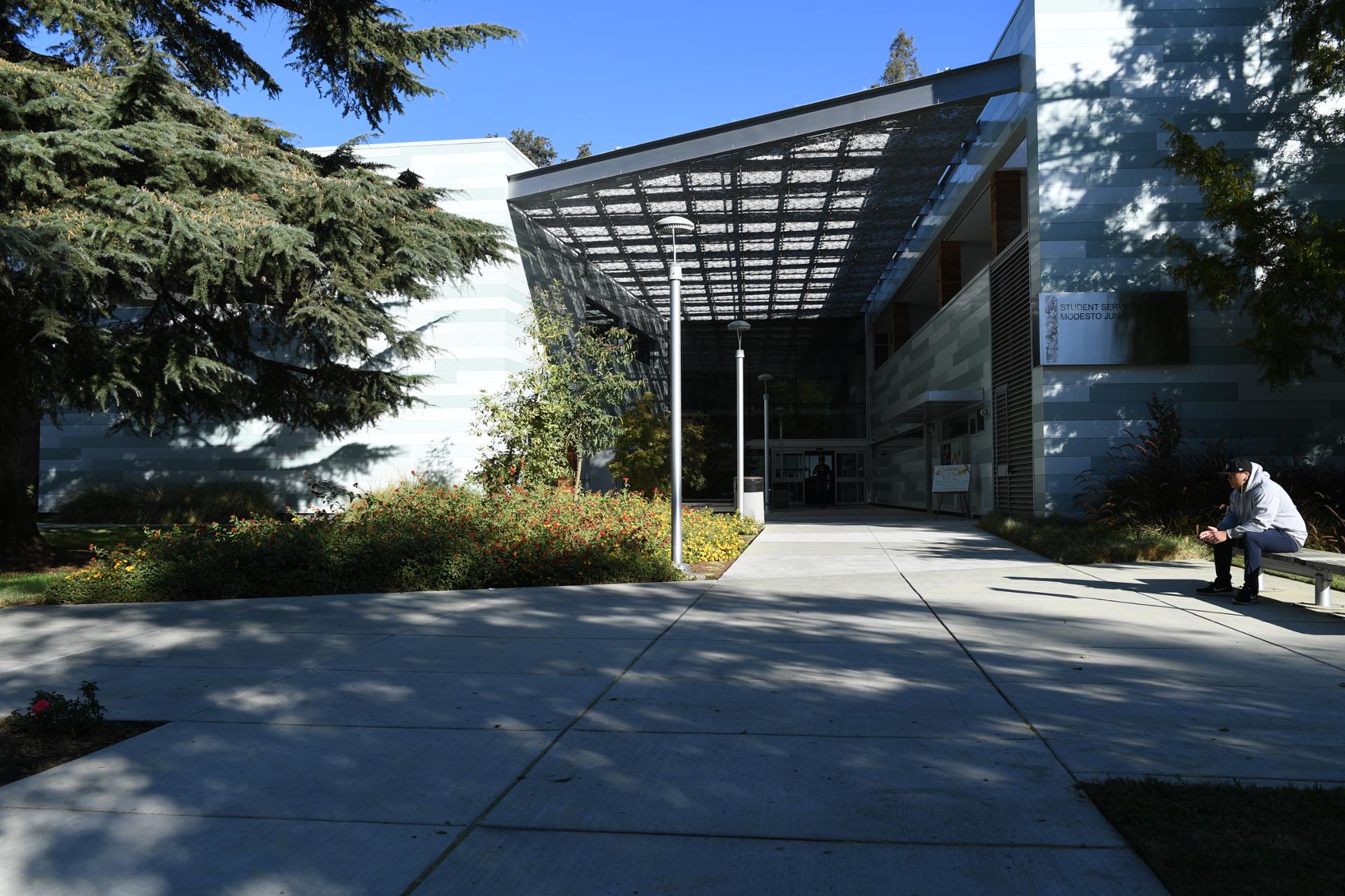 The front of the Student Services Building